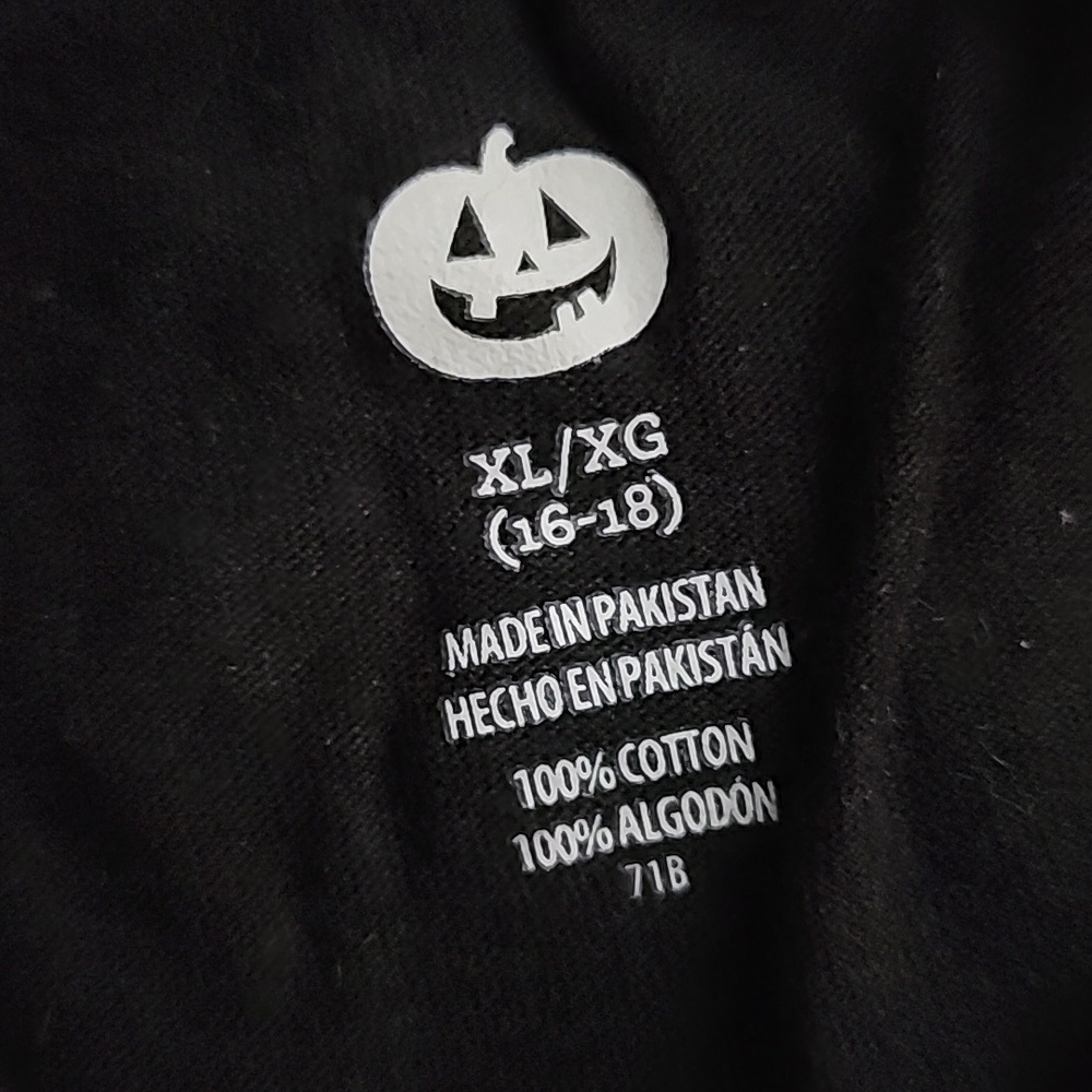 "This Grandma Loves Her Little Monsters" Black Halloween T-Shirt Women's XL Plus - Picture 5 of 6